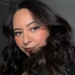 Meet your Posher, Danely